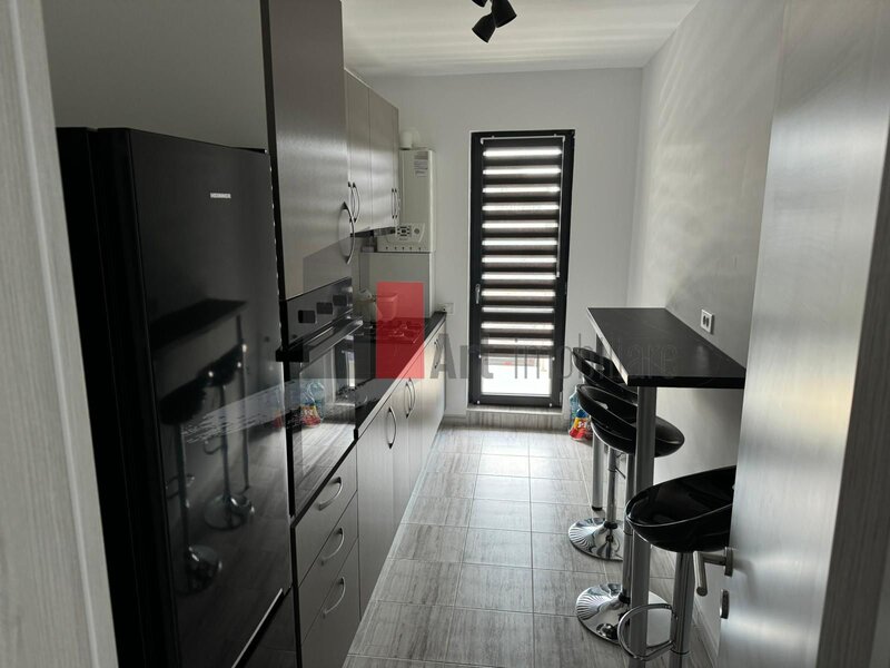 Aparatorii Patriei- Apartament cu 2 camere de inchiriat- cu centrala+ loc parcare